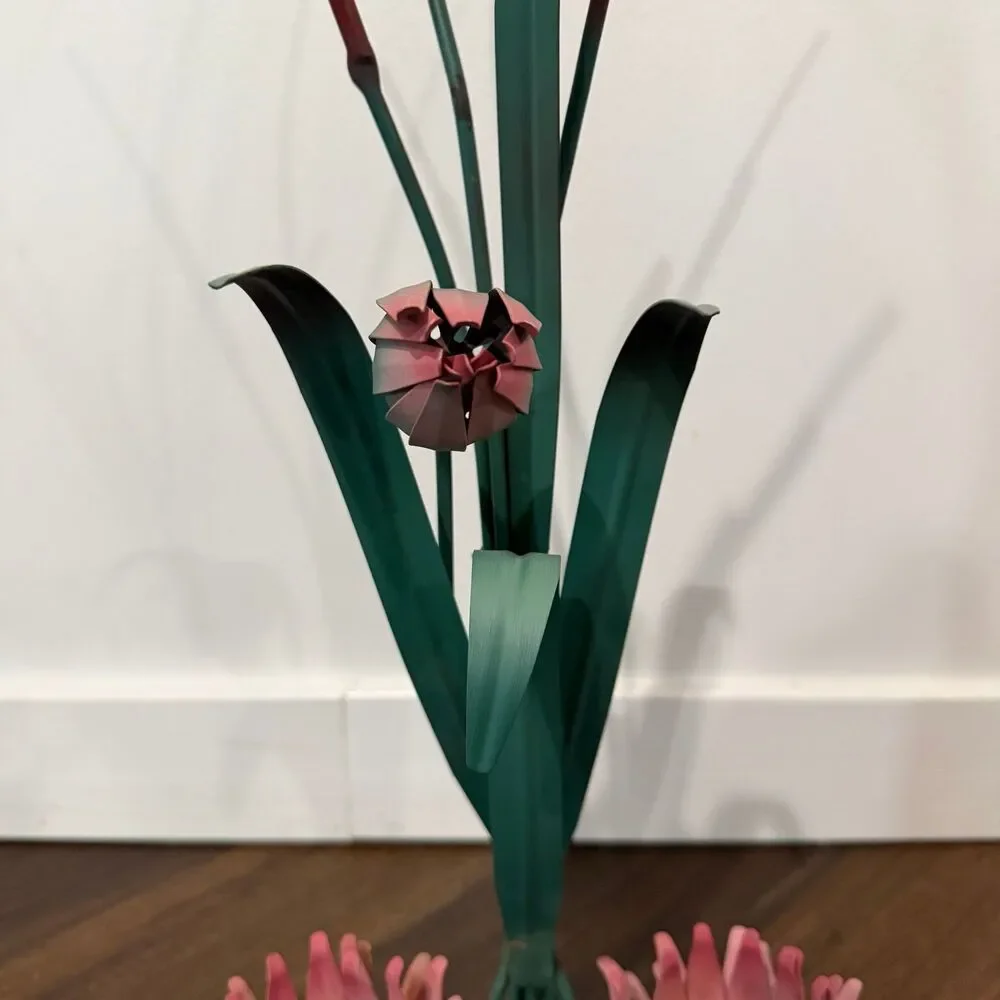 Vintage Tole Metal Lily Pad Cattail Lotus Candleholder Sconce Wall Hanging